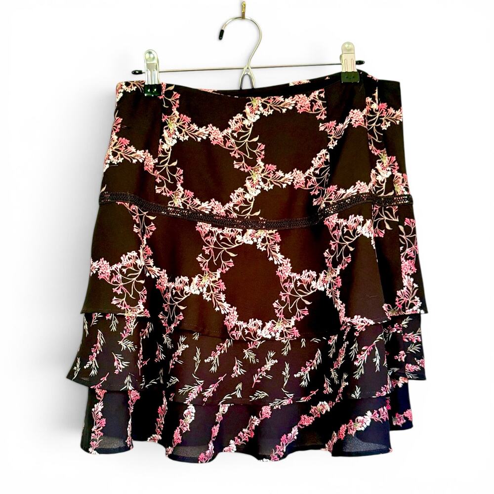 White House Black Market Black Floral Tiered Ruffle Skirt Size 2